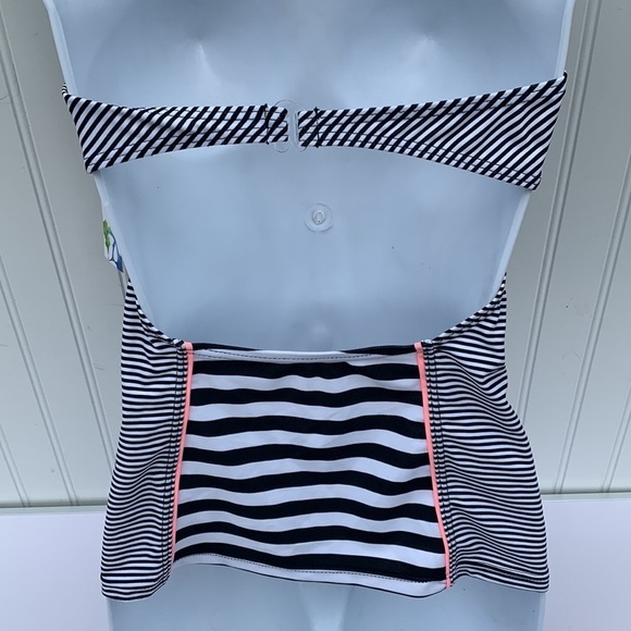 NWT MALIBU DREAMGIRL BLACK  WHITE STRIPED PINK DETAIL HALTER TOP SWIMSUIT MEDIUM - Picture 6 of 8